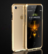 Алюминиевый бампер Luphie Blade Sword для Apple iPhone 7 (4.7") ( one color) Золотой